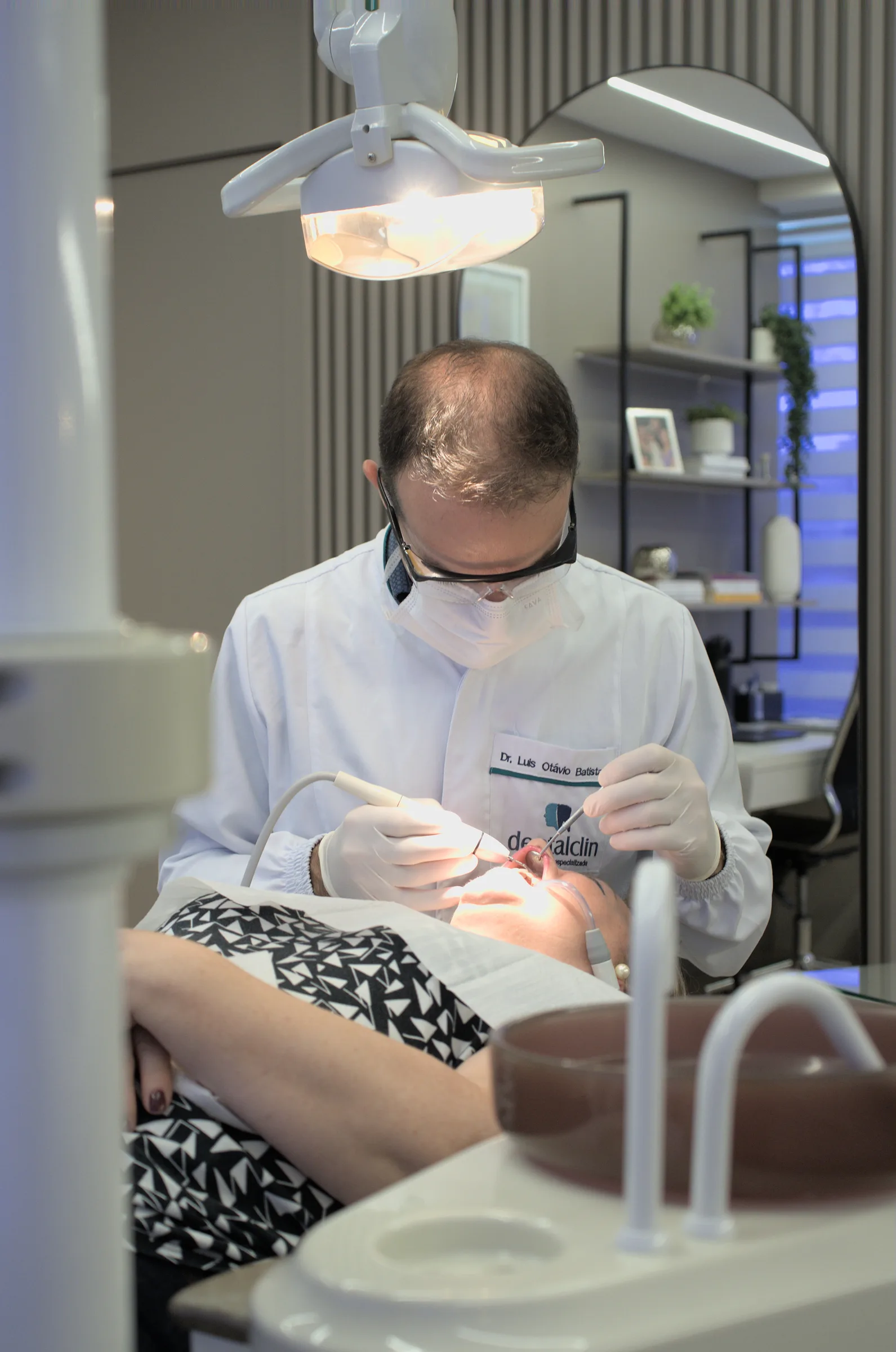 Sorriso cuidado com atenção